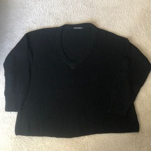 Brandy Melville sweater